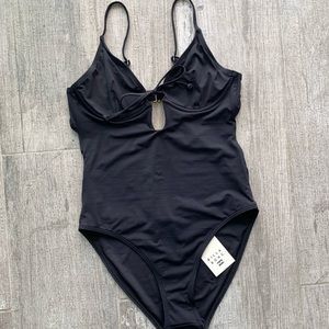🔥🔥BILLABONG - SS AVA UNDERWIRE ONE PIECE🔥🔥